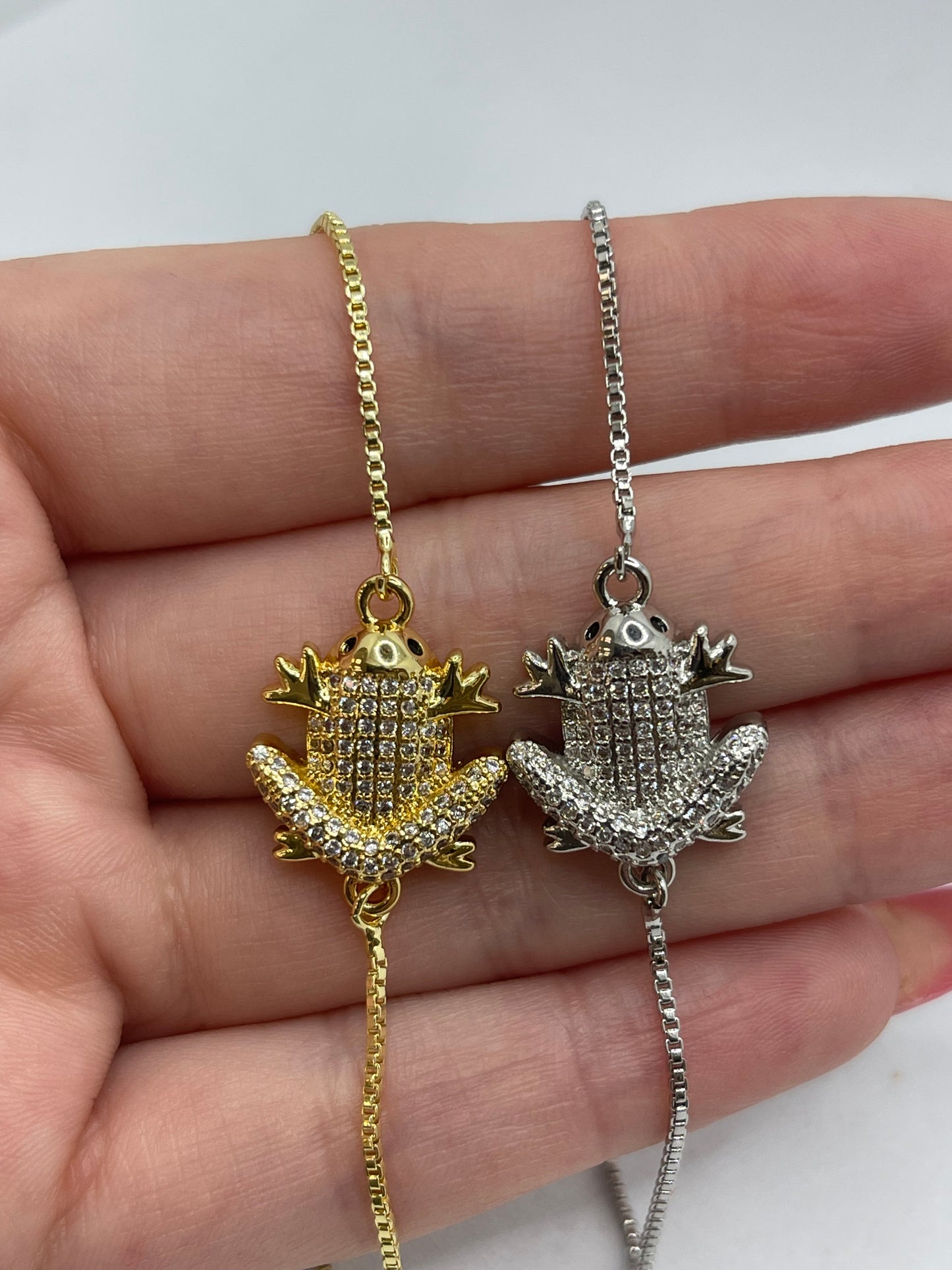 Adj bracelet frog full zirconia