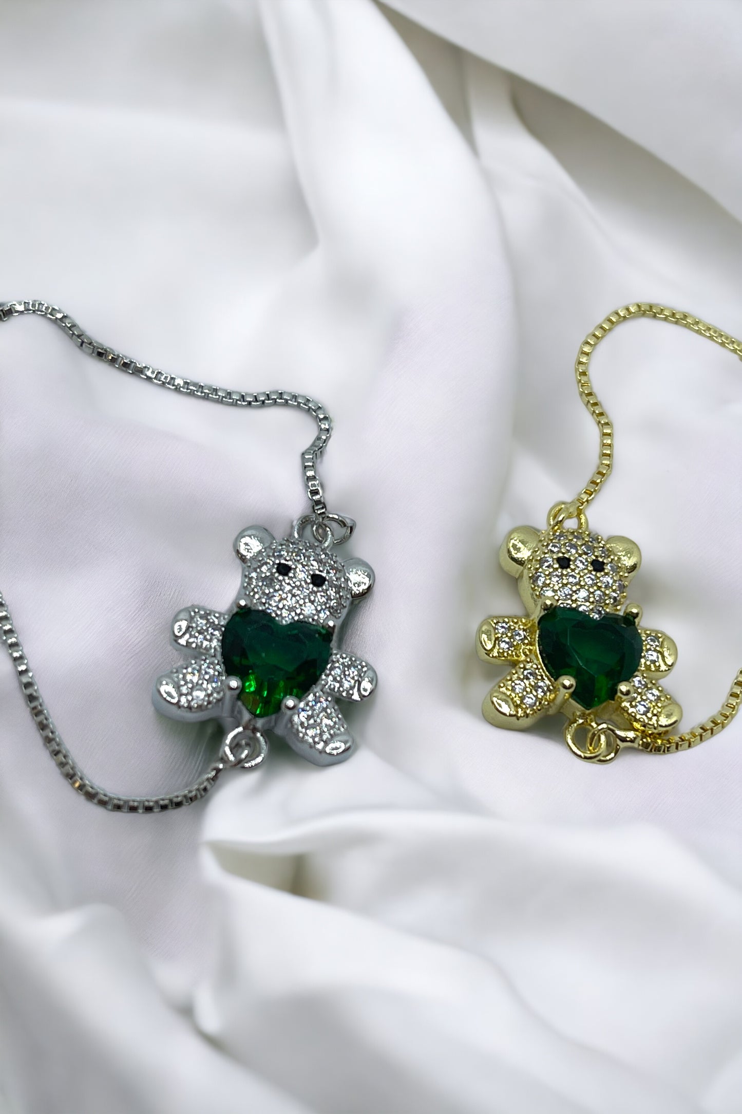 Teddy bear emerald heart adjustable bracelet