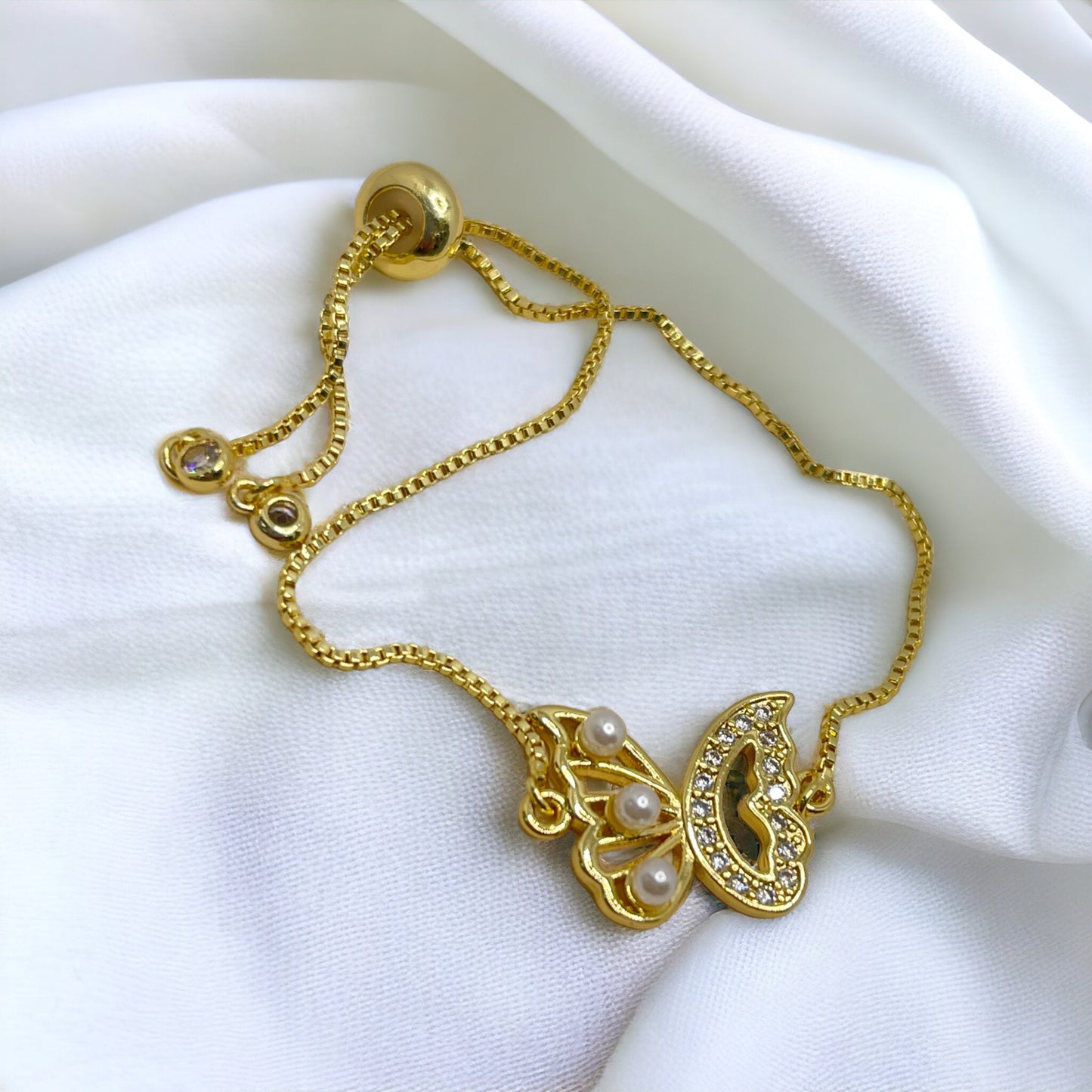 Butterfly Perls eye adjustable bracelet 18k gold plated