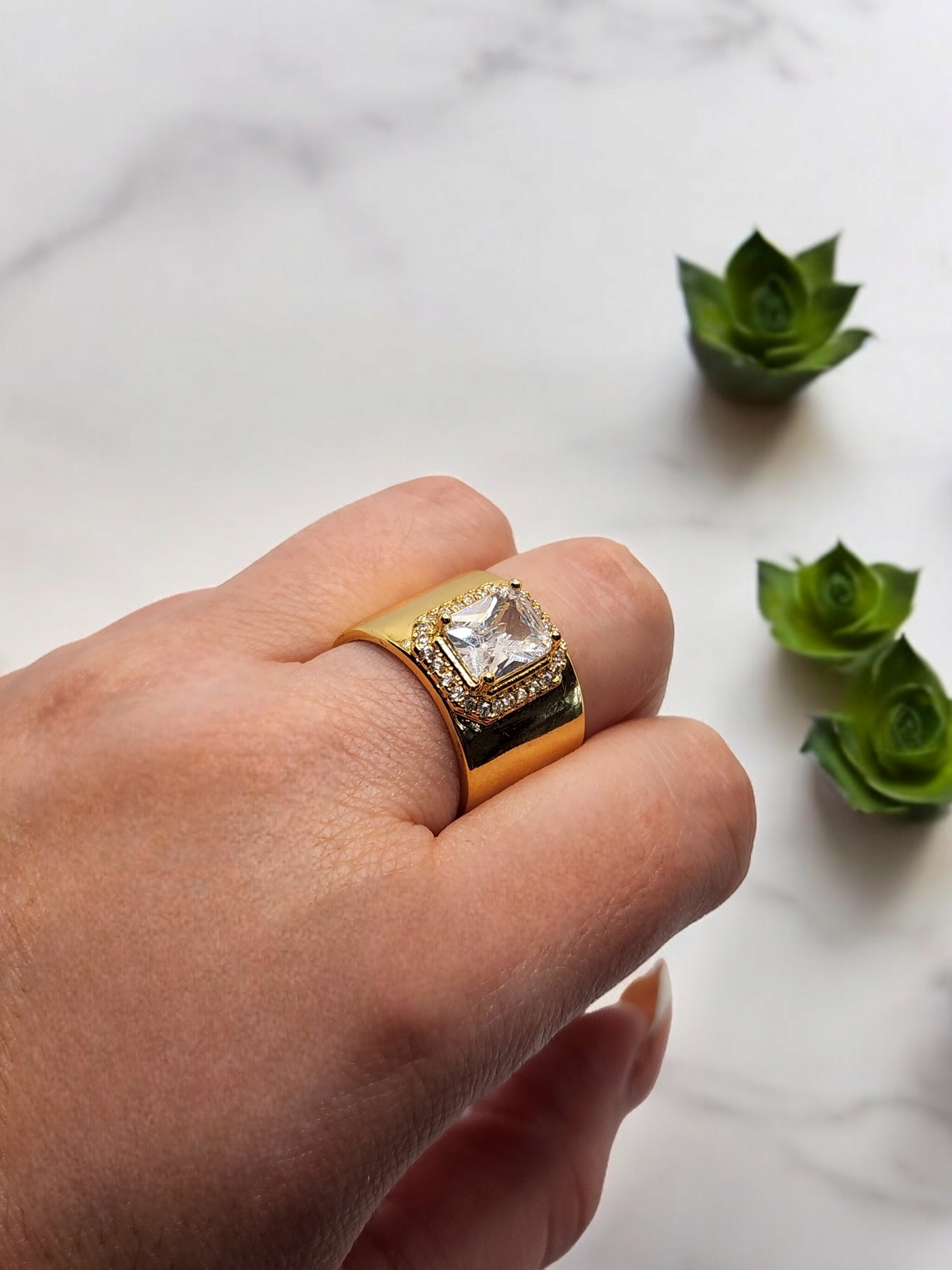 Stone clear adjustable Ring