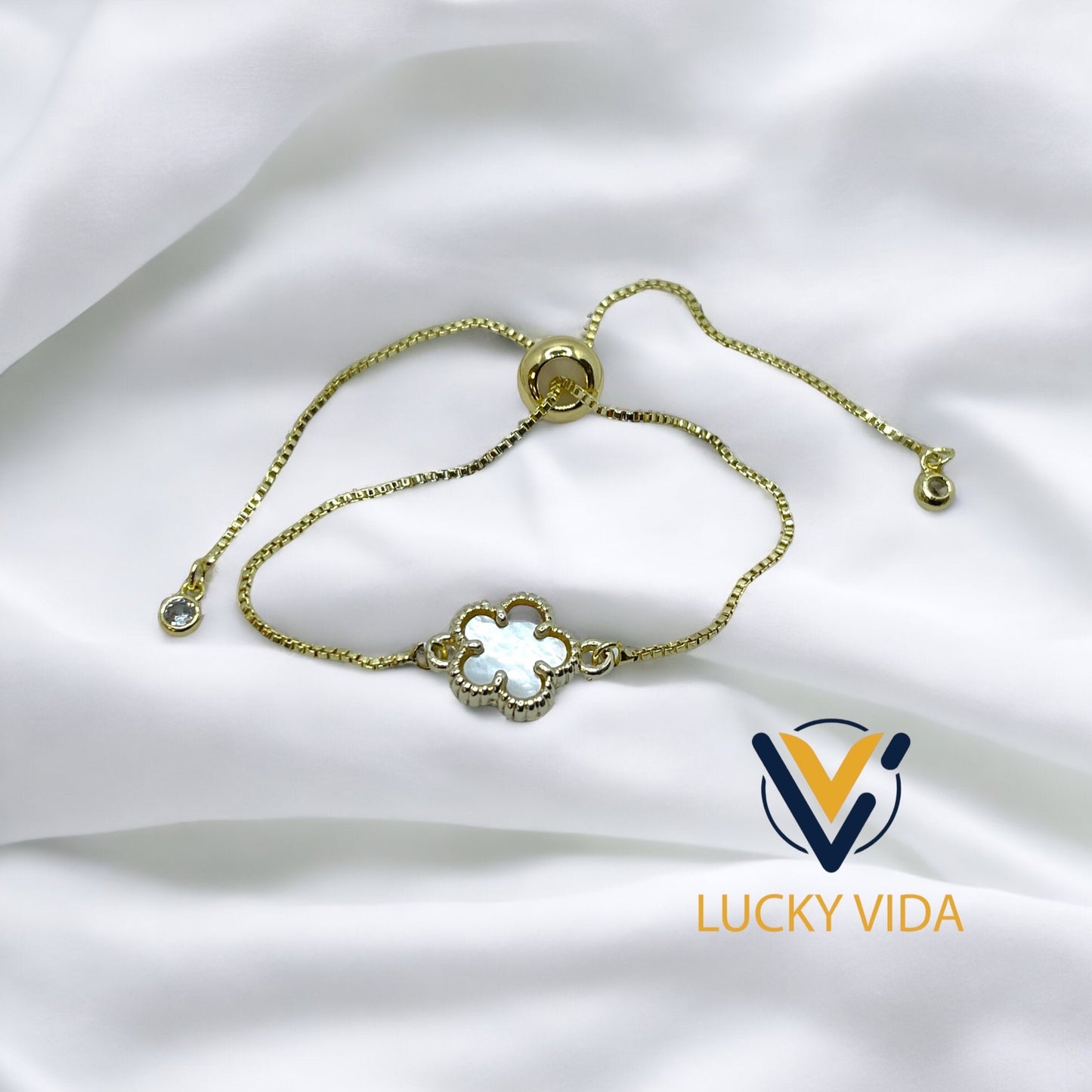 Flower stone  zirconia adjustable bracelet