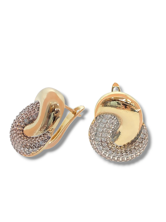 Two tons roynd shape diamond French back earrings
